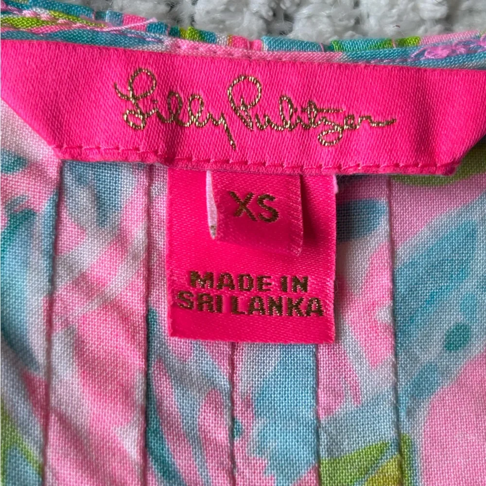 Lilly Pulitzer XS rayon dress bell sleeves w/white embroidery and pin/tuck.
